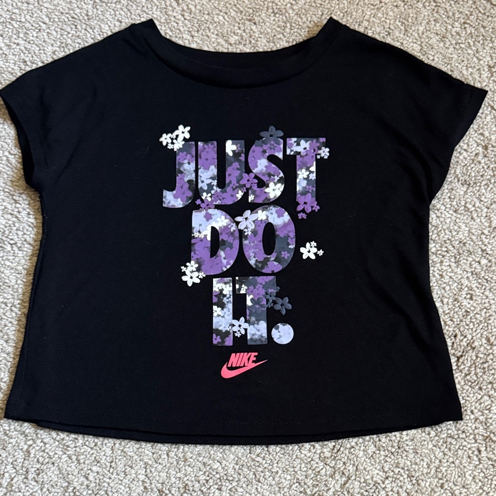 Nike Kids 3 pc Set - Purple and Black - Picture 6 of 13